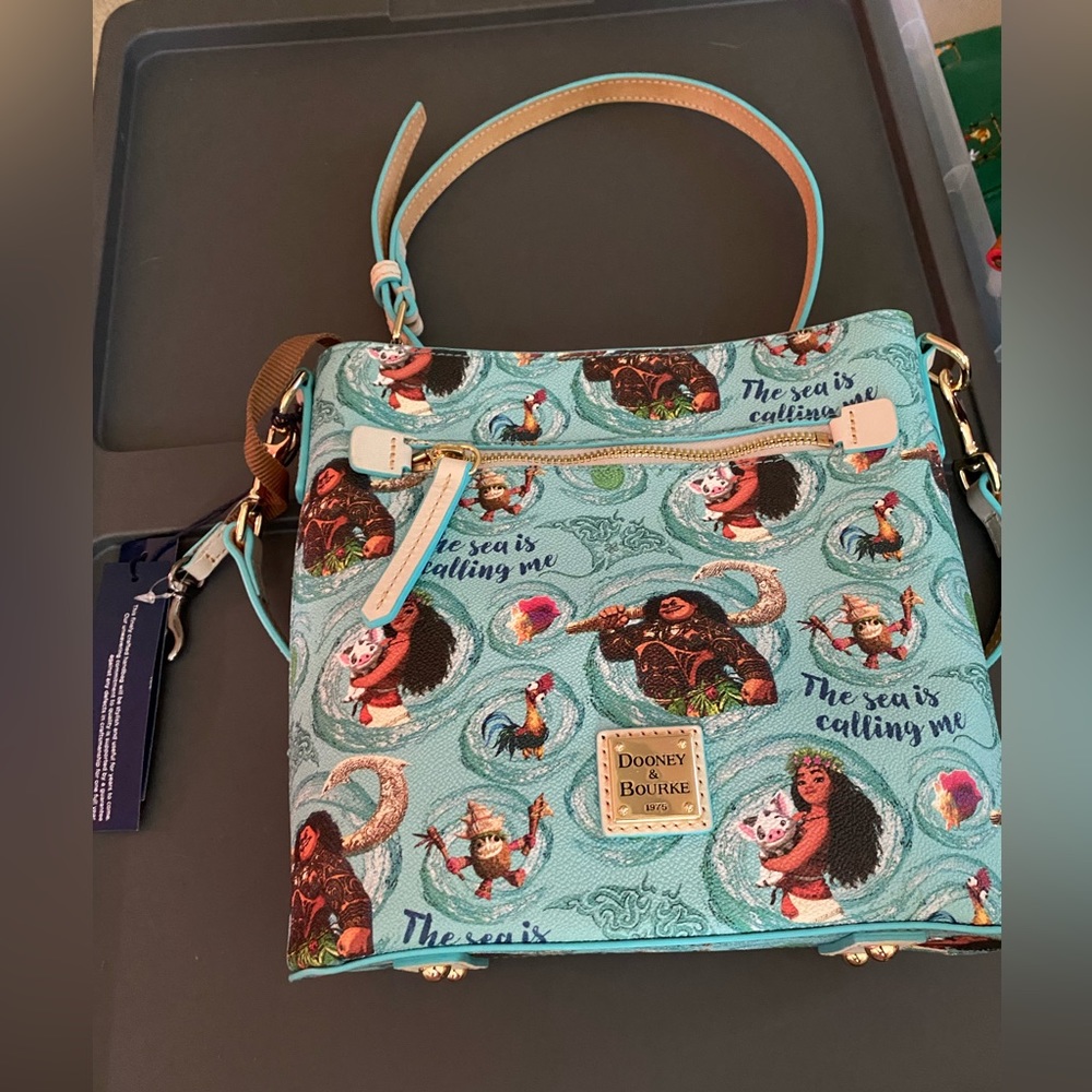 NWT Moana Dooney & Burke Crossbody